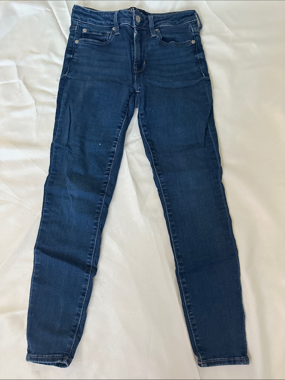 GAP Women's Skinny Jeans in Dark Blue Wash